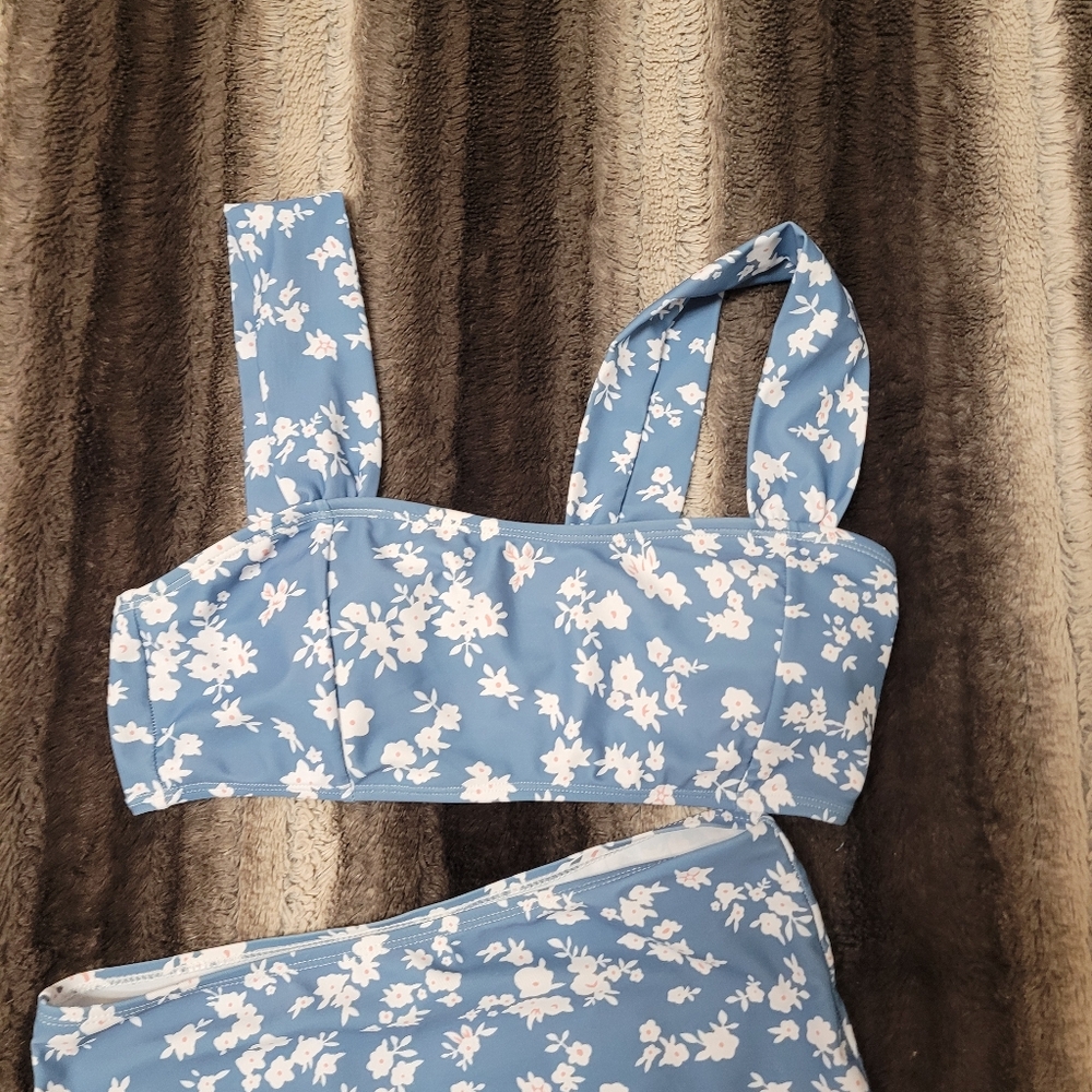 High Waisted Blue Floral Bikini Set Size S - Picture 3 of 5